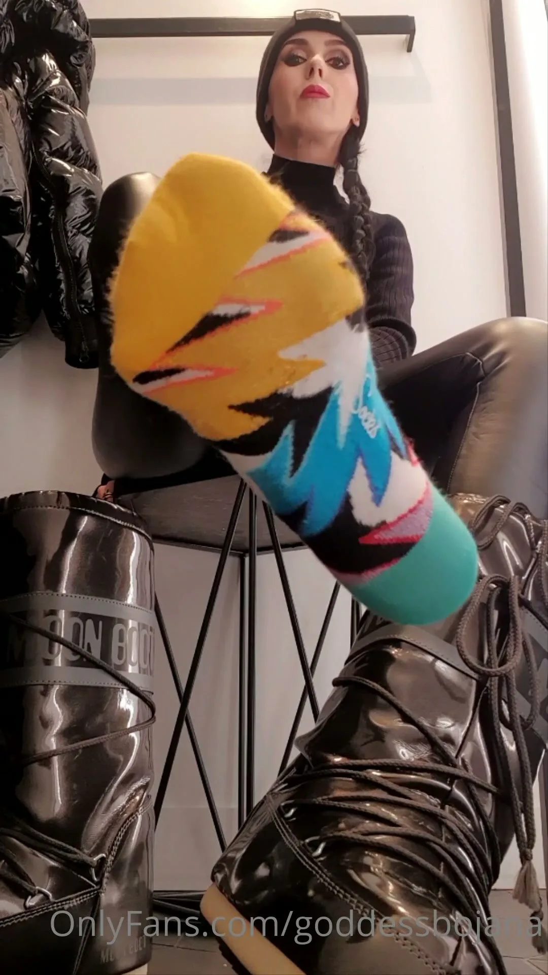 Goddess Bojana: It's so warm inside My Moon Boots...I can feel the sweat between My toes... clean it, bitch! Clean all the Sweat!